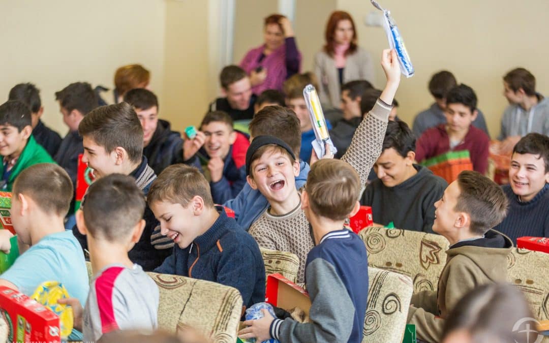 Spreading joy to the kids of Moldova!